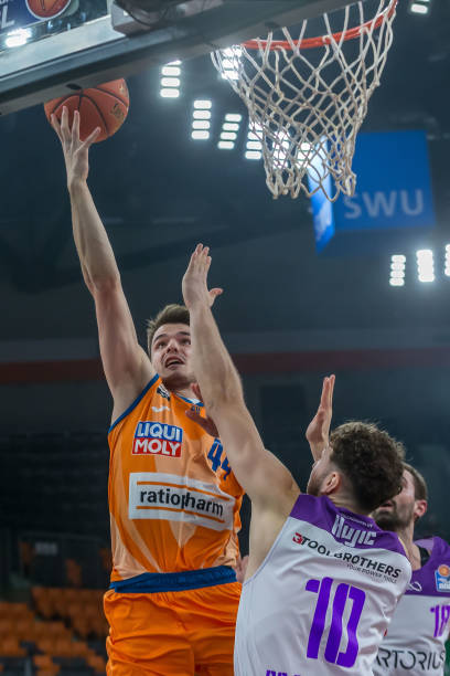 线空位时 线空位时