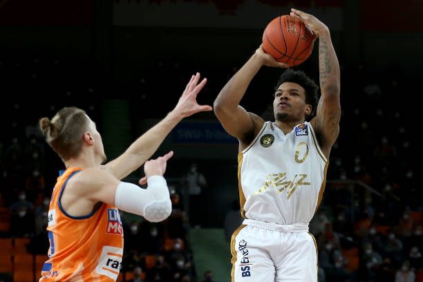 比赛的一匹 比赛的一匹